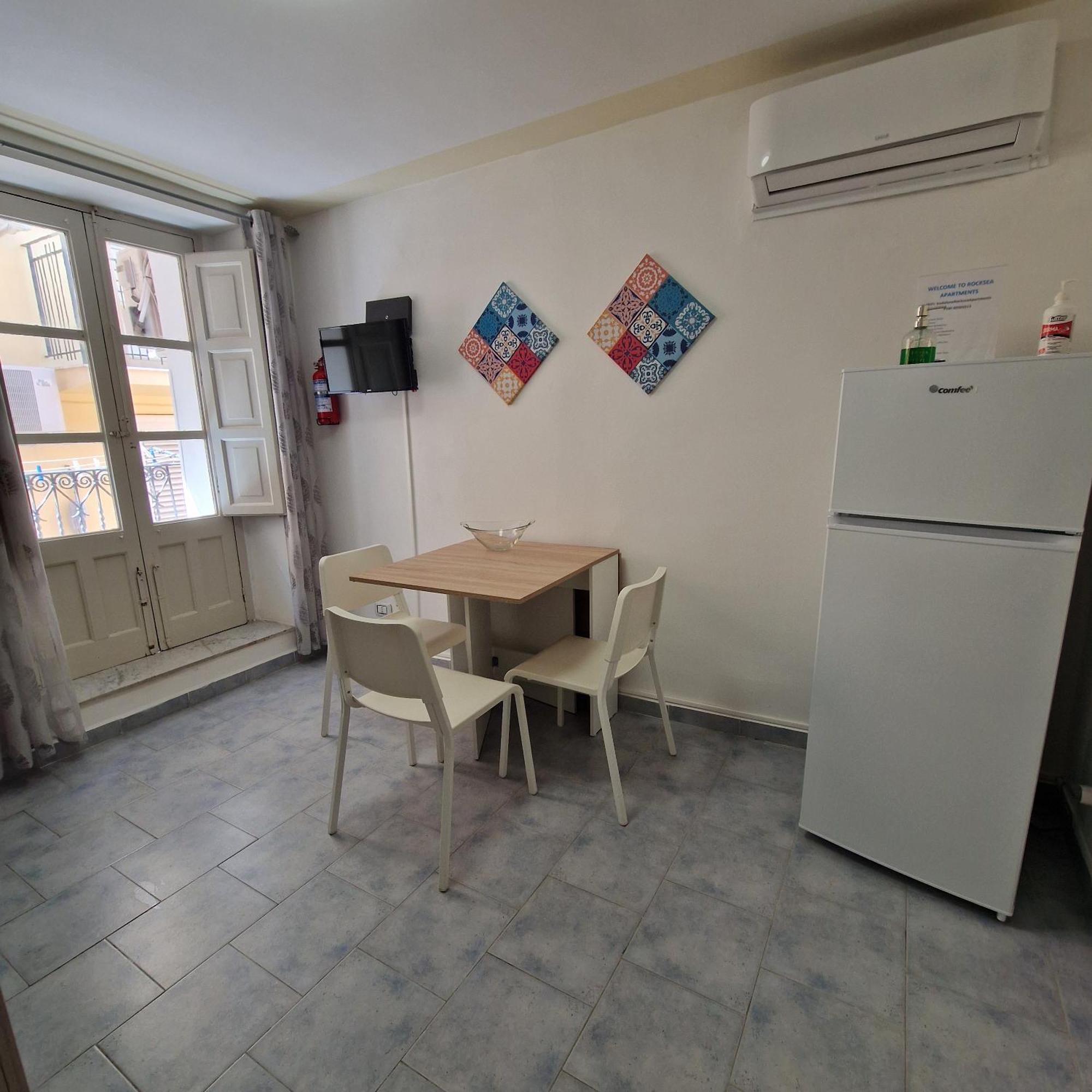 Rocksea Apartments チェファル エクステリア 写真