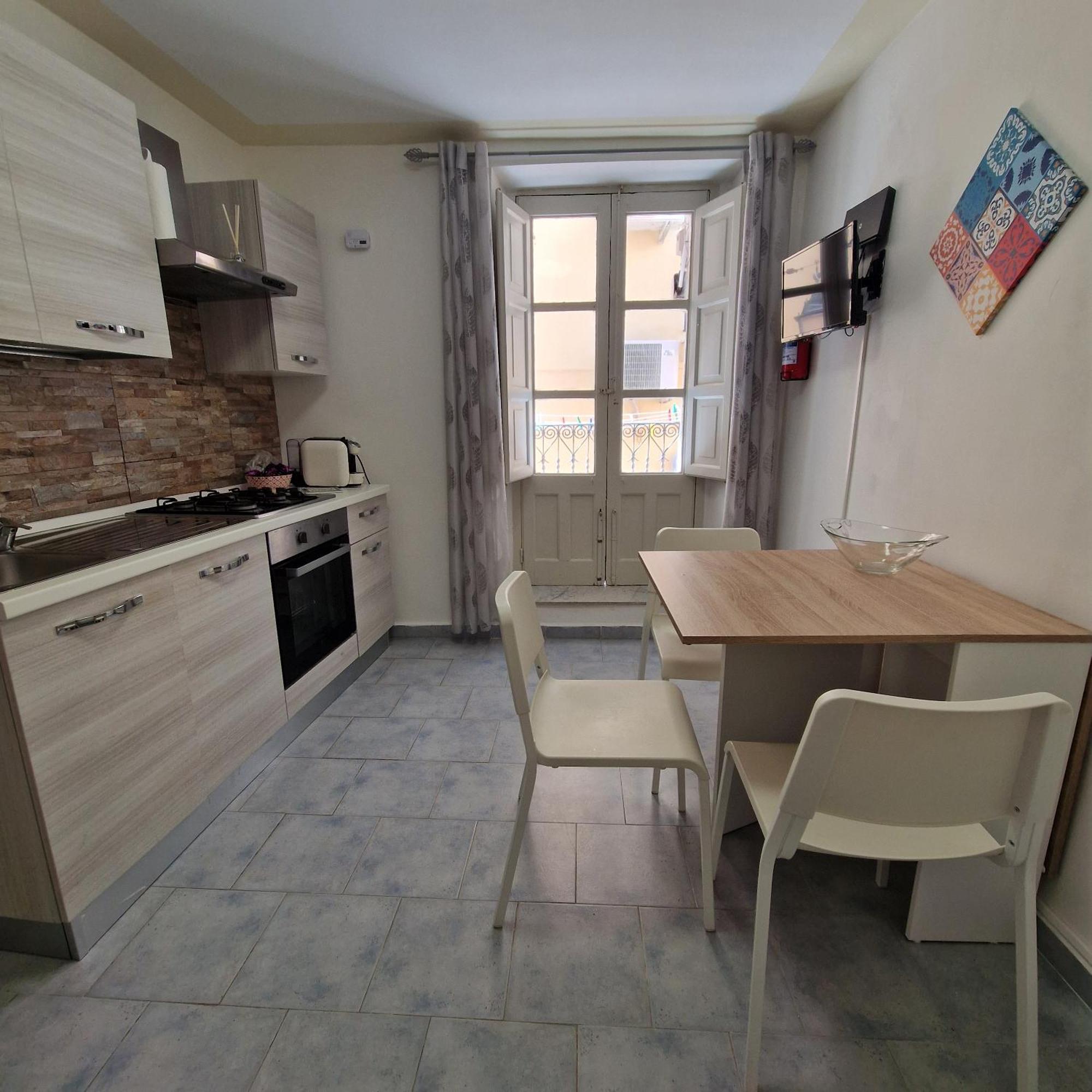 Rocksea Apartments チェファル エクステリア 写真